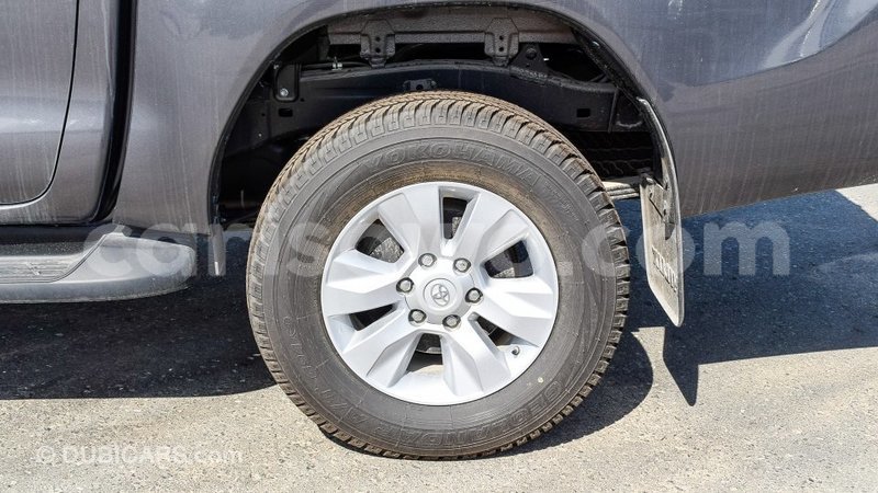 Big with watermark toyota hilux benin import dubai 7039