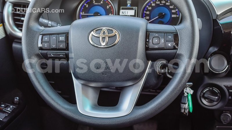 Big with watermark toyota hilux benin import dubai 7040