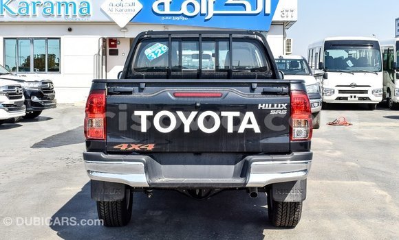 Sayi Imported Toyota Hilux Black Mota in Import - Dubai a Benin Sayi Imported Toyota Hilux Black Mota in Import - Dubai a Benin