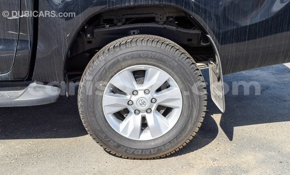 Sayi Imported Toyota Hilux Black Mota in Import - Dubai a Benin Sayi Imported Toyota Hilux Black Mota in Import - Dubai a Benin