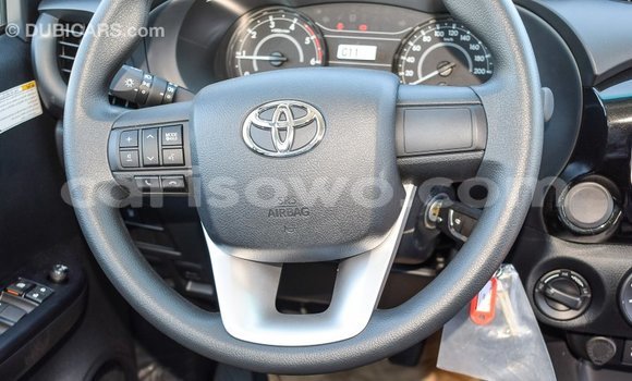 Sayi Imported Toyota Hilux Sauran Mota in Import - Dubai a Benin Sayi Imported Toyota Hilux Sauran Mota in Import - Dubai a Benin