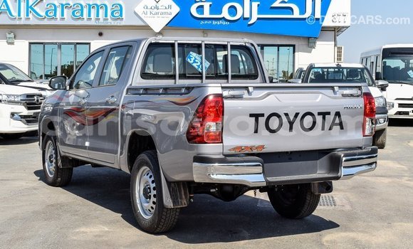 Sayi Imported Toyota Hilux Sauran Mota in Import - Dubai a Benin Sayi Imported Toyota Hilux Sauran Mota in Import - Dubai a Benin