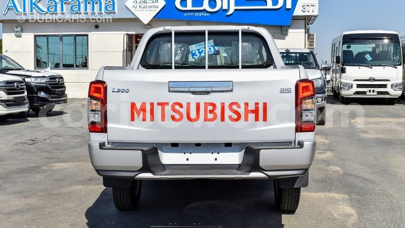 Big with watermark mitsubishi l200 benin import dubai 7042
