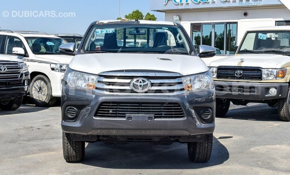 Sayi Imported Toyota Hilux Sauran Mota in Import - Dubai a Benin Sayi Imported Toyota Hilux Sauran Mota in Import - Dubai a Benin