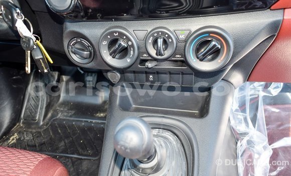 Sayi Imported Toyota Hilux Sauran Mota in Import - Dubai a Benin Sayi Imported Toyota Hilux Sauran Mota in Import - Dubai a Benin