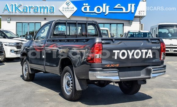Sayi Imported Toyota Hilux Sauran Mota in Import - Dubai a Benin Sayi Imported Toyota Hilux Sauran Mota in Import - Dubai a Benin