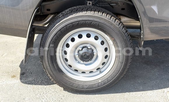 Sayi Imported Toyota Hilux Sauran Mota in Import - Dubai a Benin Sayi Imported Toyota Hilux Sauran Mota in Import - Dubai a Benin