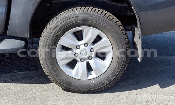 Sayi Imported Toyota Hilux Sauran Mota in Import - Dubai a Benin Sayi Imported Toyota Hilux Sauran Mota in Import - Dubai a Benin