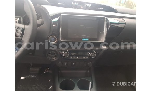 Sayi Imported Toyota Hilux Sauran Mota in Import - Dubai a Benin Sayi Imported Toyota Hilux Sauran Mota in Import - Dubai a Benin