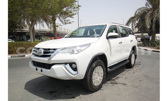 Buy Import Toyota Fortuner White Car in Import - Dubai in Benign Buy Import Toyota Fortuner White Car in Import - Dubai in Benign