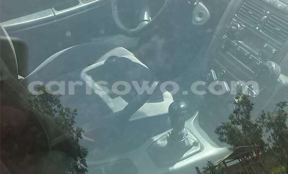 Acheter Occasion Voiture Toyota Avensis Rouge à Porto Novo, Benin Acheter Occasion Voiture Toyota Avensis Rouge à Porto Novo, Benin