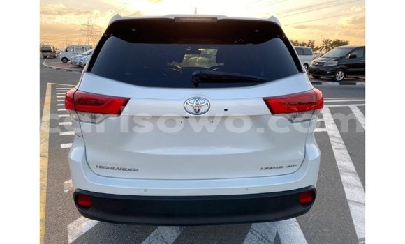 Ra Imported Toyota Highlander funfun Ọkọ̀ in Import - Dubai ni Benin Ra Imported Toyota Highlander funfun Ọkọ̀ in Import - Dubai ni Benin