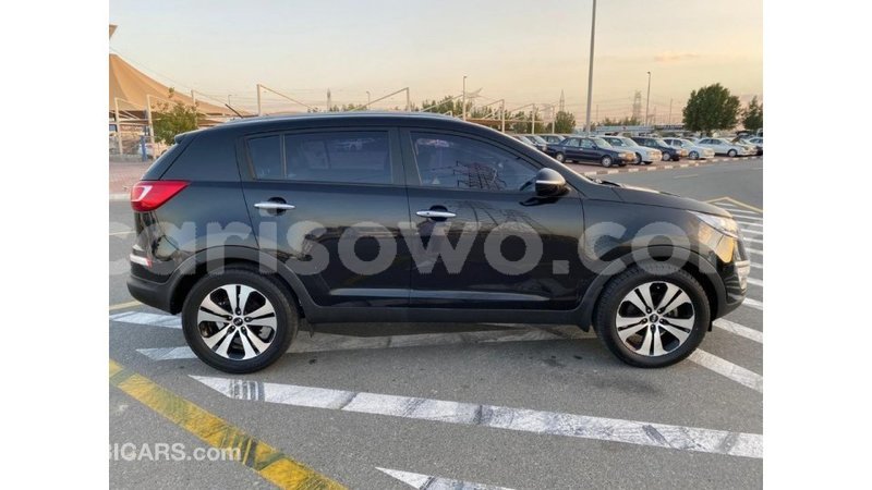 Big with watermark kia sportage benin import dubai 7068