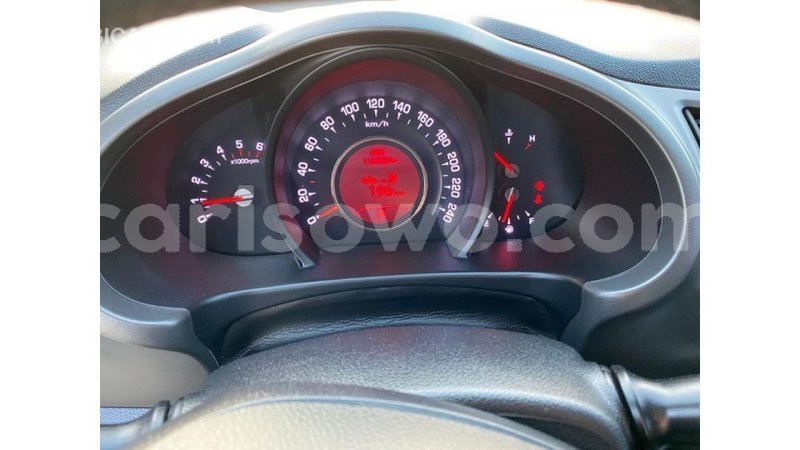 Big with watermark kia sportage benin import dubai 7068