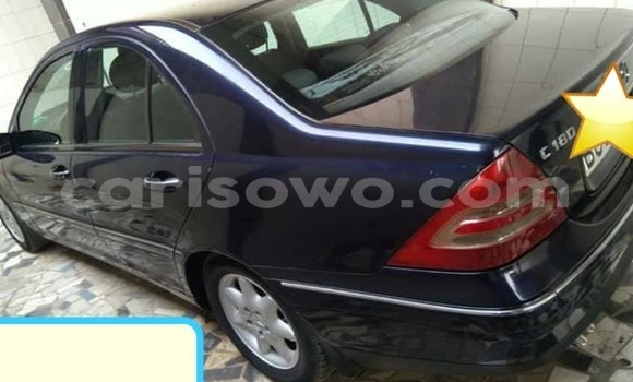 Ra Àlòkù Mercedes-Benz C–Class Blue Ọkọ̀ in Cotonou ni Benin Ra Àlòkù Mercedes-Benz C–Class Blue Ọkọ̀ in Cotonou ni Benin