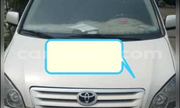 Buy Used Toyota Avensis Verso White Car in Cotonou in Benign Buy Used Toyota Avensis Verso White Car in Cotonou in Benign