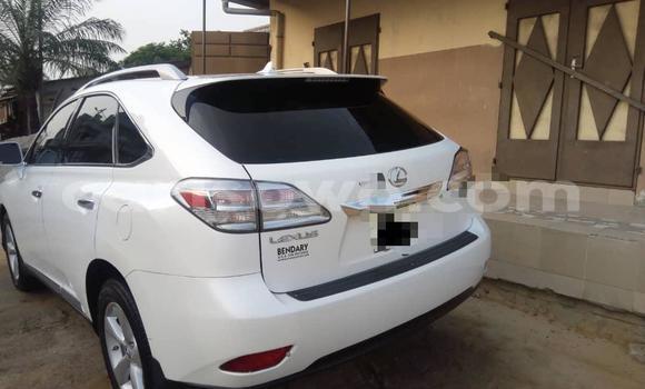 Ra Àlòkù Lexus RX 350 funfun Ọkọ̀ in Cotonou ni Benin Ra Àlòkù Lexus RX 350 funfun Ọkọ̀ in Cotonou ni Benin