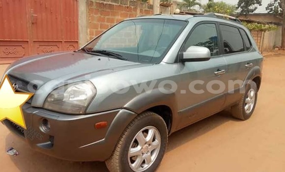 Acheter Occasion Voiture Hyundai Tucson Gris à Cotonou, Benin Acheter Occasion Voiture Hyundai Tucson Gris à Cotonou, Benin