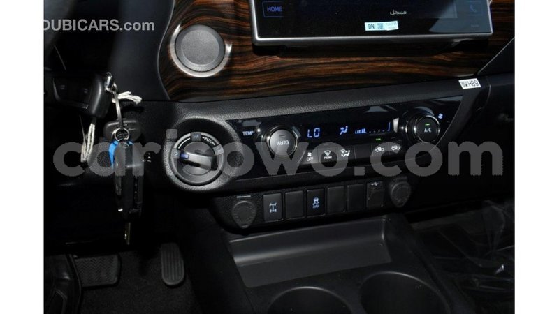 Big with watermark toyota hilux benin import dubai 7109