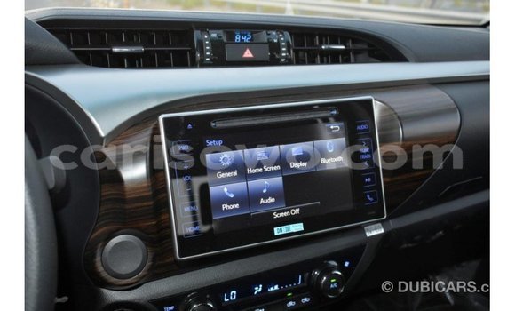 Acheter Import Voiture Toyota Hilux Autre à Import - Dubai, Benin Acheter Import Voiture Toyota Hilux Autre à Import - Dubai, Benin