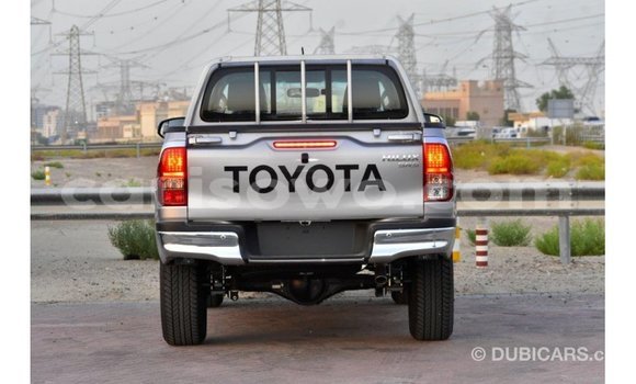 Acheter Import Voiture Toyota Hilux Autre à Import - Dubai, Benin Acheter Import Voiture Toyota Hilux Autre à Import - Dubai, Benin
