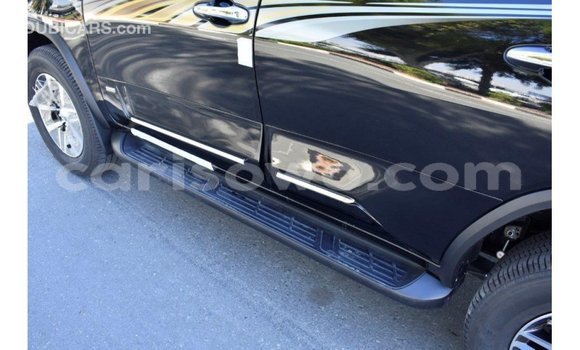 Acheter Import Voiture Toyota Fortuner Noir à Import - Dubai, Benin Acheter Import Voiture Toyota Fortuner Noir à Import - Dubai, Benin