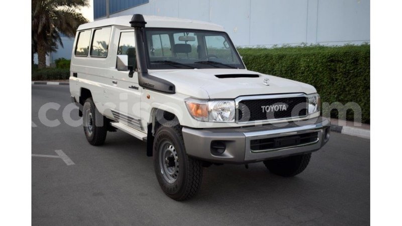 Big with watermark toyota land cruiser benin import dubai 7121