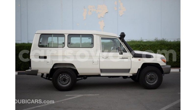 Big with watermark toyota land cruiser benin import dubai 7121