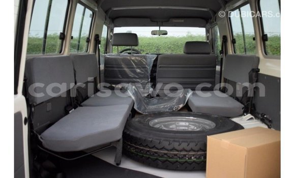 Buy Import Toyota Land Cruiser White Car in Import - Dubai in Benign Buy Import Toyota Land Cruiser White Car in Import - Dubai in Benign