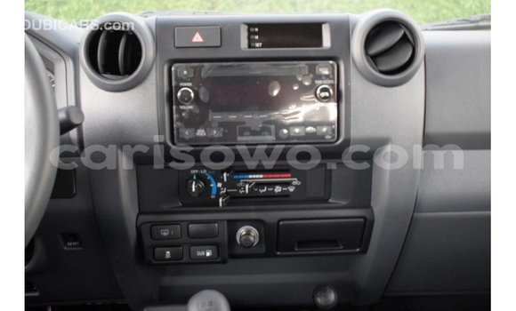 Buy Import Toyota Land Cruiser White Car in Import - Dubai in Benign Buy Import Toyota Land Cruiser White Car in Import - Dubai in Benign