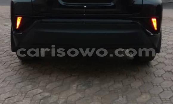 Ra Tuntun Toyota C-HR Black Ọkọ̀ in Cotonou ni Benin Ra Tuntun Toyota C-HR Black Ọkọ̀ in Cotonou ni Benin