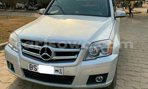 Sayi Na hannu Mercedes-Benz GLK–Class Azurfa Mota in Cotonou a Benin Sayi Na hannu Mercedes-Benz GLK–Class Azurfa Mota in Cotonou a Benin