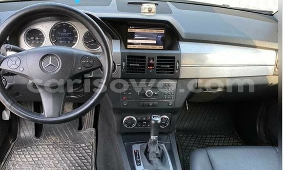 Sayi Na hannu Mercedes-Benz GLK–Class Azurfa Mota in Cotonou a Benin Sayi Na hannu Mercedes-Benz GLK–Class Azurfa Mota in Cotonou a Benin