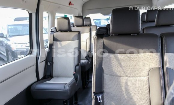 Ra Imported Toyota Hiace funfun Ọkọ̀ in Import - Dubai ni Benin Ra Imported Toyota Hiace funfun Ọkọ̀ in Import - Dubai ni Benin