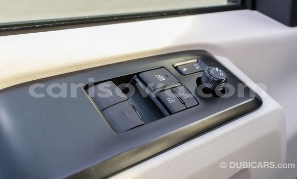 Ra Imported Toyota Hiace funfun Ọkọ̀ in Import - Dubai ni Benin Ra Imported Toyota Hiace funfun Ọkọ̀ in Import - Dubai ni Benin
