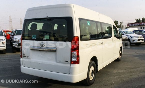 Ra Imported Toyota Hiace funfun Ọkọ̀ in Import - Dubai ni Benin Ra Imported Toyota Hiace funfun Ọkọ̀ in Import - Dubai ni Benin