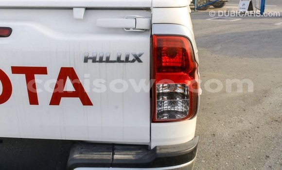 Ra Imported Toyota Hilux funfun Ọkọ̀ in Import - Dubai ni Benin Ra Imported Toyota Hilux funfun Ọkọ̀ in Import - Dubai ni Benin
