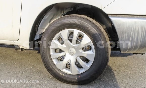 Ra Imported Toyota Hilux funfun Ọkọ̀ in Import - Dubai ni Benin Ra Imported Toyota Hilux funfun Ọkọ̀ in Import - Dubai ni Benin