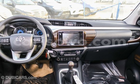 Ra Imported Toyota Hilux Miiran Ọkọ̀ in Import - Dubai ni Benin Ra Imported Toyota Hilux Miiran Ọkọ̀ in Import - Dubai ni Benin
