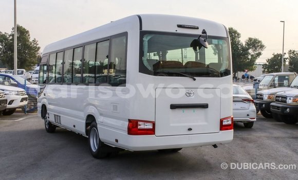 Ra Imported Toyota Coaster funfun Ọkọ̀ akẹ́rù ńlá in Import - Dubai ni Benin Ra Imported Toyota Coaster funfun Ọkọ̀ akẹ́rù ńlá in Import - Dubai ni Benin