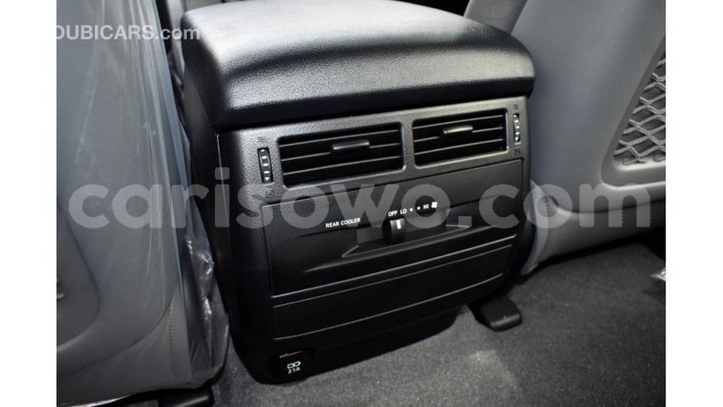 Big with watermark toyota land cruiser benin import dubai 7135