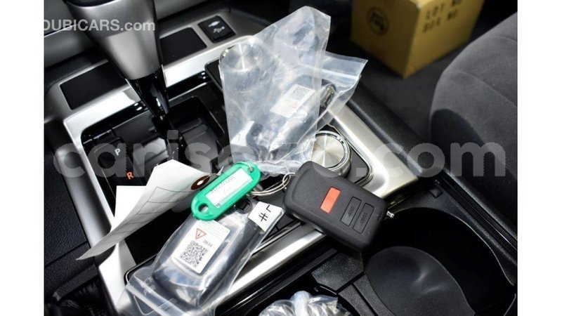 Big with watermark toyota land cruiser benin import dubai 7135