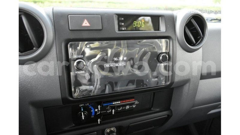 Big with watermark toyota land cruiser benin import dubai 7142