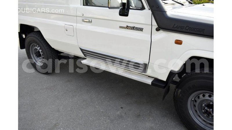 Big with watermark toyota land cruiser benin import dubai 7142