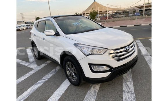 Acheter Import Voiture Hyundai Santa Fe Blanc à Import - Dubai, Benin Acheter Import Voiture Hyundai Santa Fe Blanc à Import - Dubai, Benin