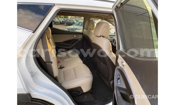Acheter Import Voiture Hyundai Santa Fe Blanc à Import - Dubai, Benin Acheter Import Voiture Hyundai Santa Fe Blanc à Import - Dubai, Benin