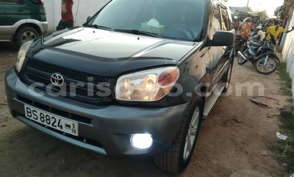 Sayi Na hannu Toyota RAV4 Black Mota in Cotonou a Benin Sayi Na hannu Toyota RAV4 Black Mota in Cotonou a Benin