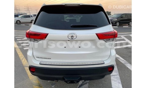 Buy Import Toyota Highlander White Car in Import - Dubai in Benign Buy Import Toyota Highlander White Car in Import - Dubai in Benign