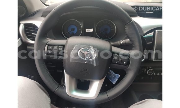Sayi Imported Toyota Hilux Sauran Mota in Import - Dubai a Benin Sayi Imported Toyota Hilux Sauran Mota in Import - Dubai a Benin