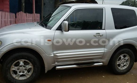 Acheter Occasion Voiture Mitsubishi Pajero Noir à Savalou, Benin Acheter Occasion Voiture Mitsubishi Pajero Noir à Savalou, Benin